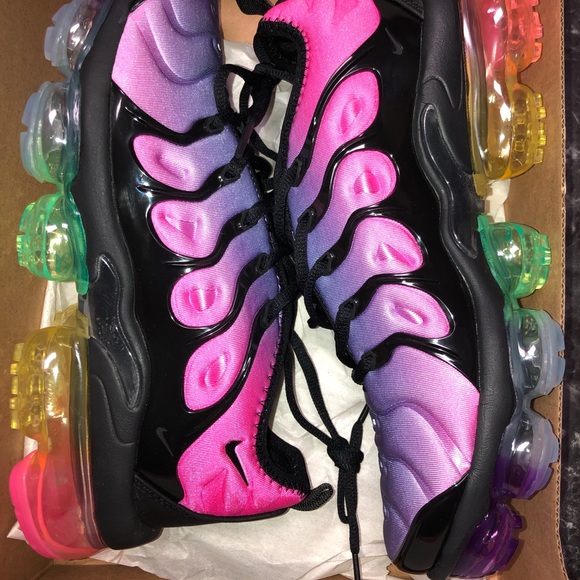 rainbow vapormax plus women's